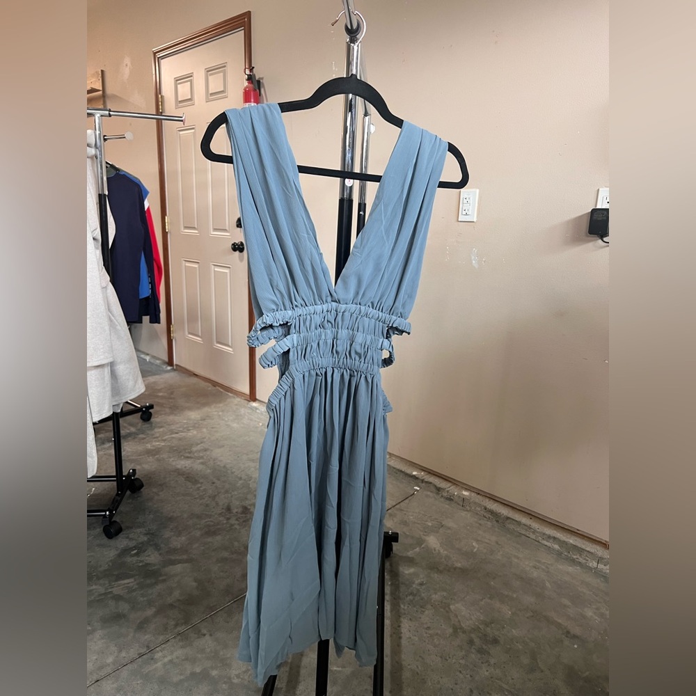 Elegant Blue Sleeveless Dress
